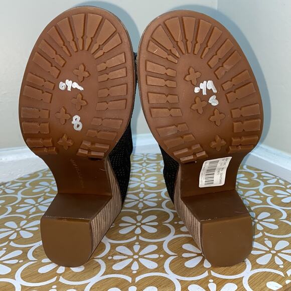 NWT Lucky Brand black nubuck Vacob open toe perforated bootie, 7.5 - Picture 14 of 14